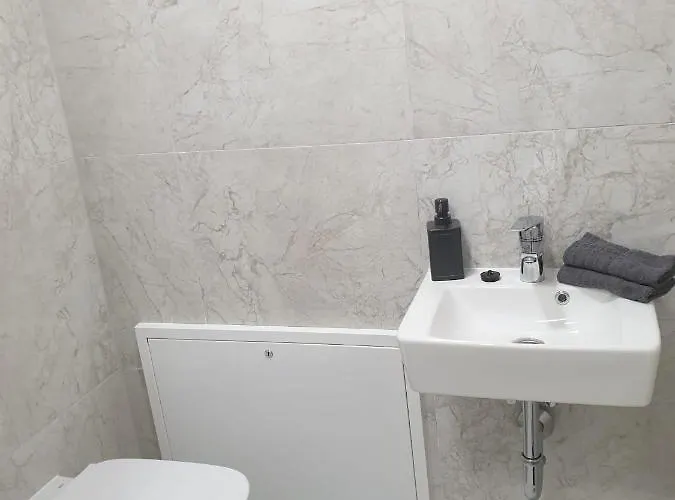 Apartment Just Rent Akh