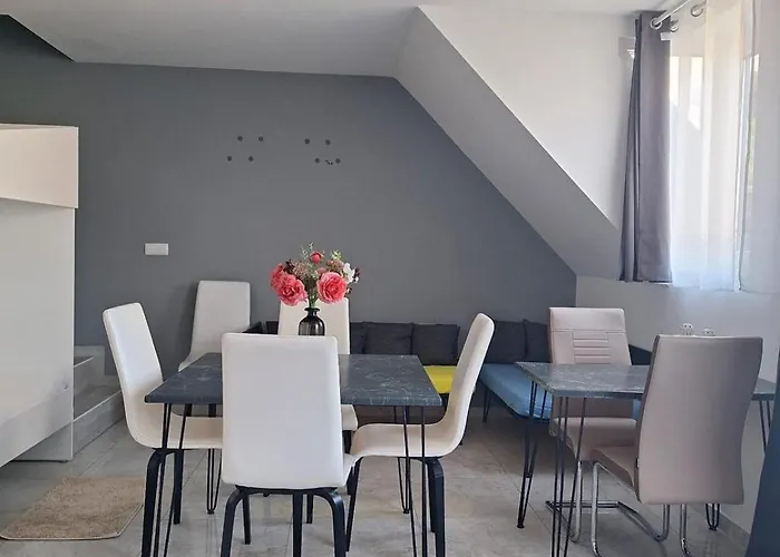 Just Rent Akh Wien